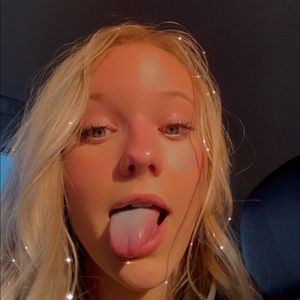 Meet your Posher, Riley